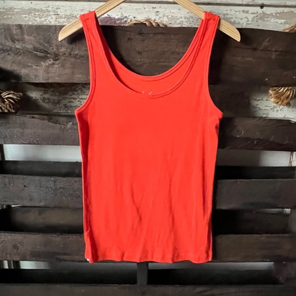 🟠2 A TEE Tank in Burnt Orange MED